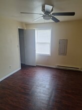 Building Photo - 1421B Superior