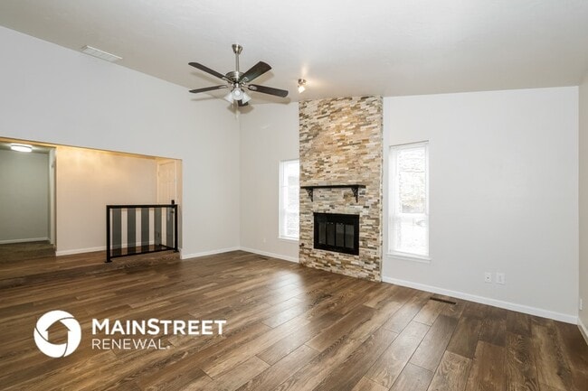 Building Photo - 3412 Prairie Ave