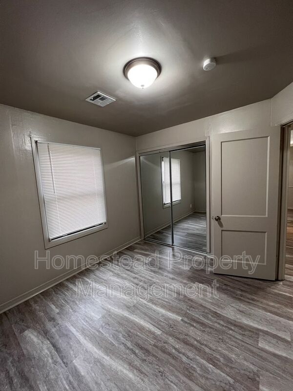 Building Photo - 1405 Magnolia Ln