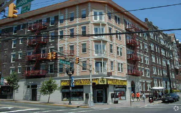 Building Photo - Rio Vista