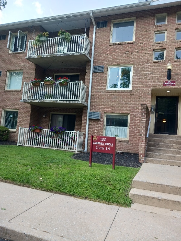 Building Photo - 100 Campbell Cir