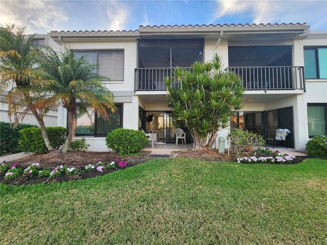 Building Photo - 6361 Bahia Del Mar Blvd S