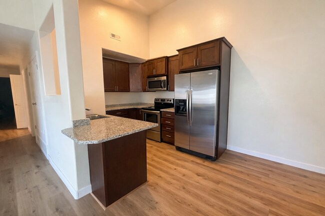 Foto del edificio - Charming 3-Bedroom Condo in Franklin Park – Prime Provo Location