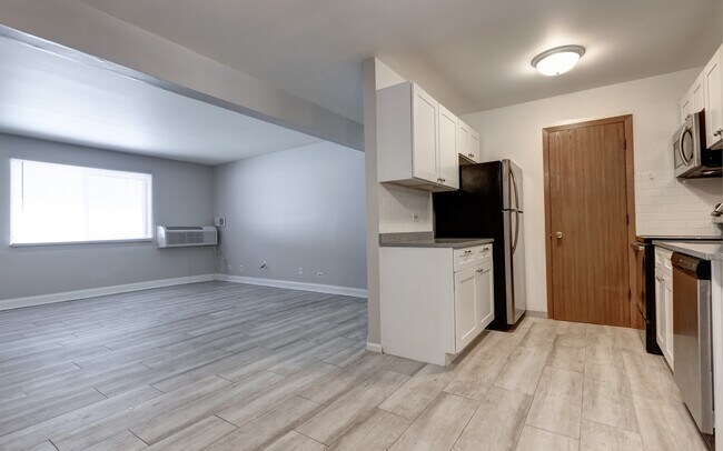 Foto del edificio - 680 E Liberty St