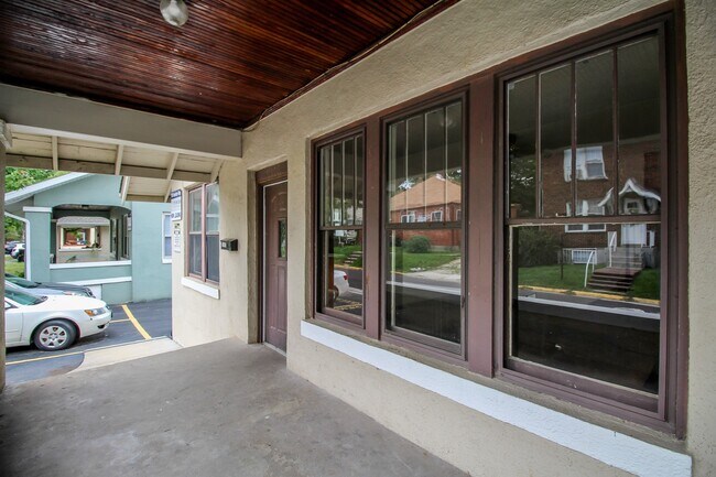 Foto del edificio - Awesome 5bed/2bath house, Amazing location!