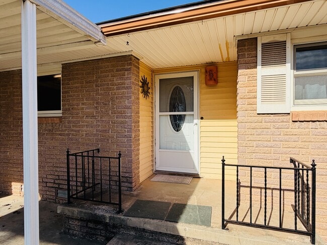 Photo - 29 Glenda Dr House