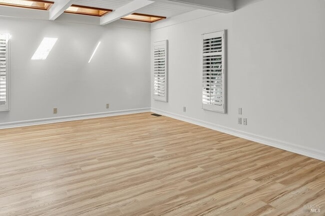 Building Photo - 1952 Centro W St