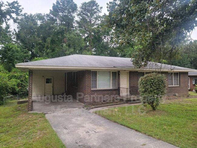Foto del edificio - 2441 Dickey Rd