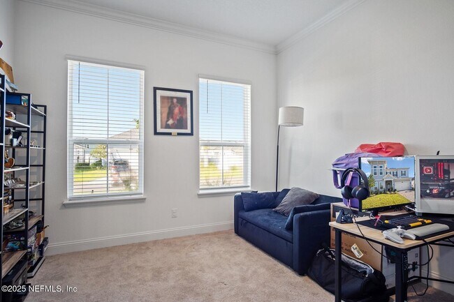 Foto del edificio - 181 Oaklawn Ct