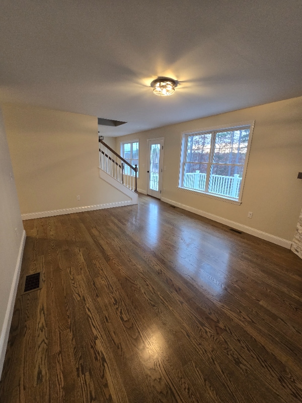 Building Photo - 6 Dutch Dr