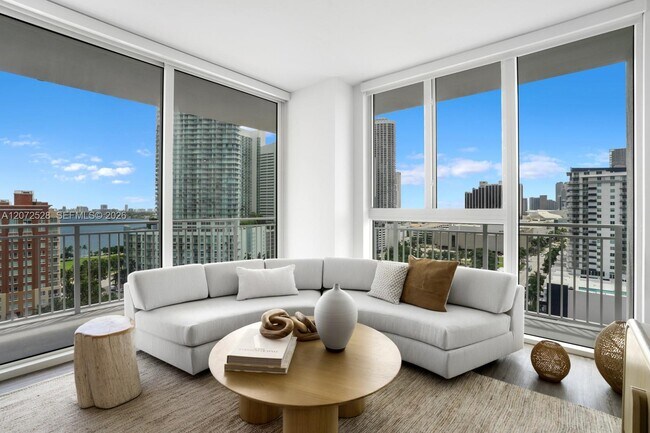 Foto del edificio - 2000 Biscayne Blvd