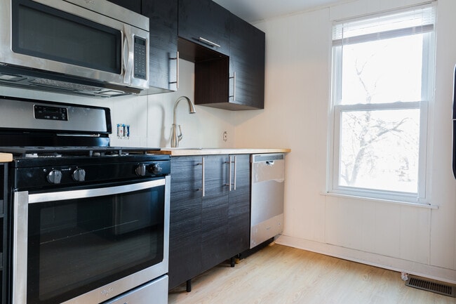 Available AUGUST 2026 - Updated 2 Bedroom Home in Mt. Washington! - Available AUGUST 2026 - Updated 2 Bedroom Home in Mt. Washington!