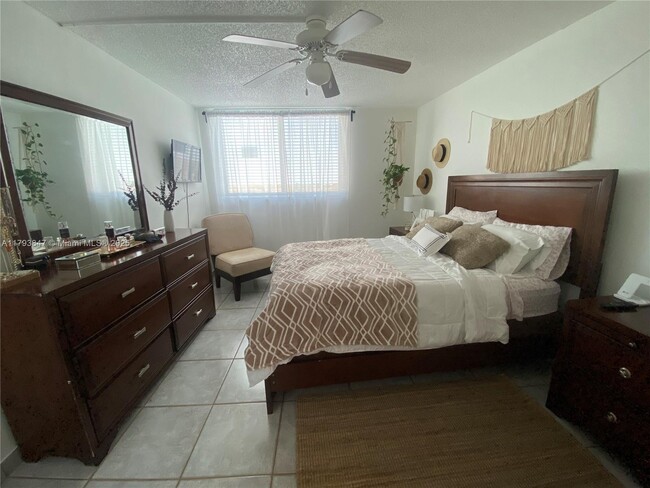 Foto del edificio - 10288 NW 9th St