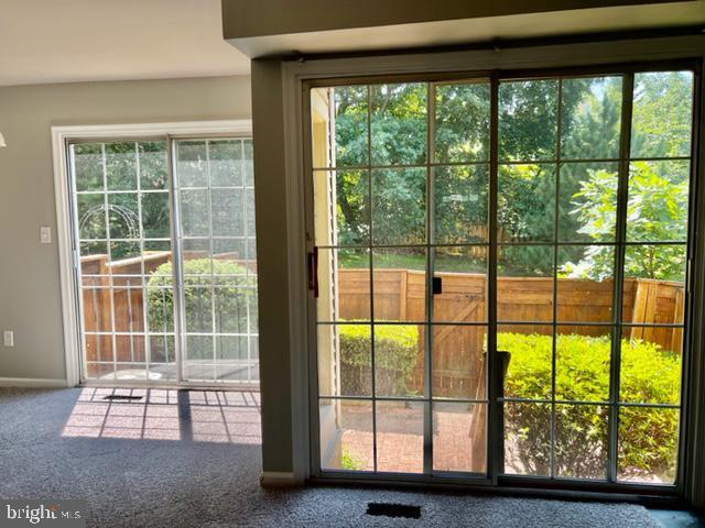 Foto del edificio - 3855 Waythorn Pl