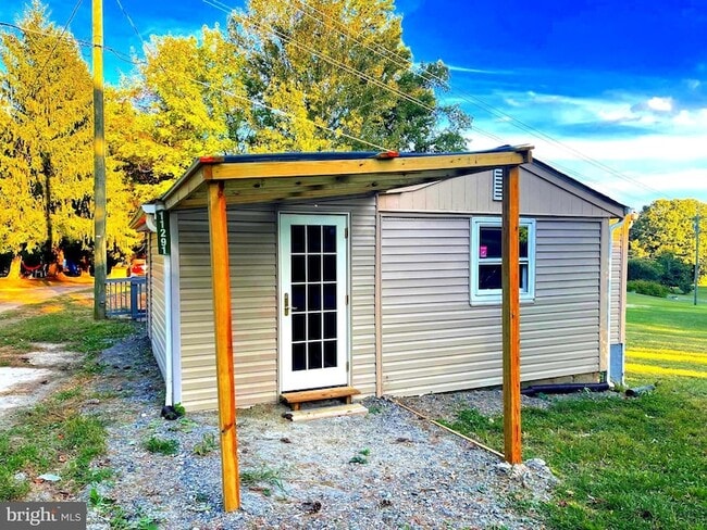 Foto del edificio - 11291 Pine Hill Rd