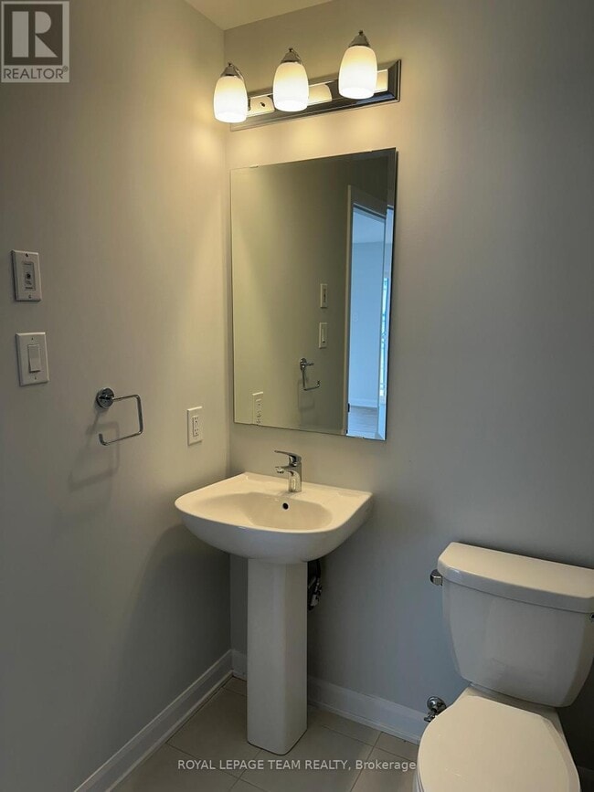 Photo du bâtiment - 1421 CREEKWAY Pvt