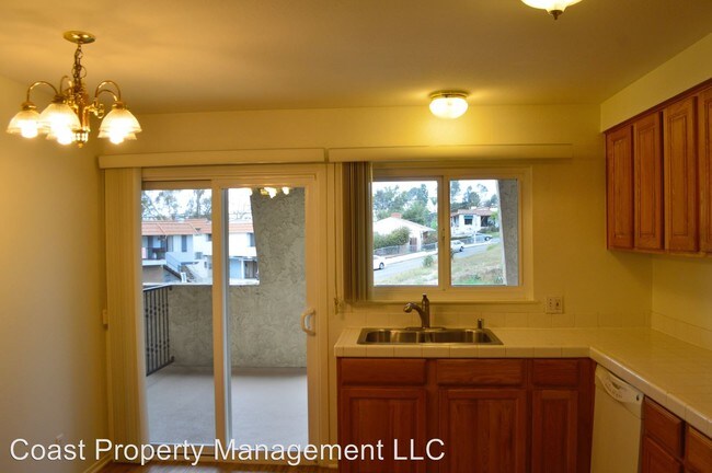 Building Photo - 241 Avenida Serra