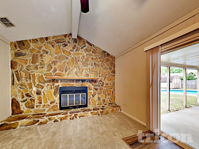 Building Photo - 2209 Constitution Dr