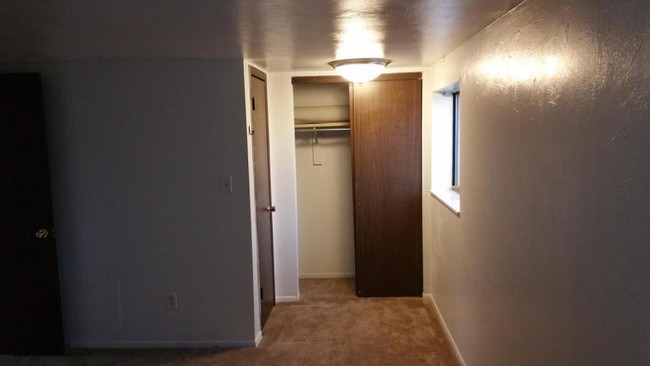 Building Photo - 54 Hampshire Ln Apt #13
