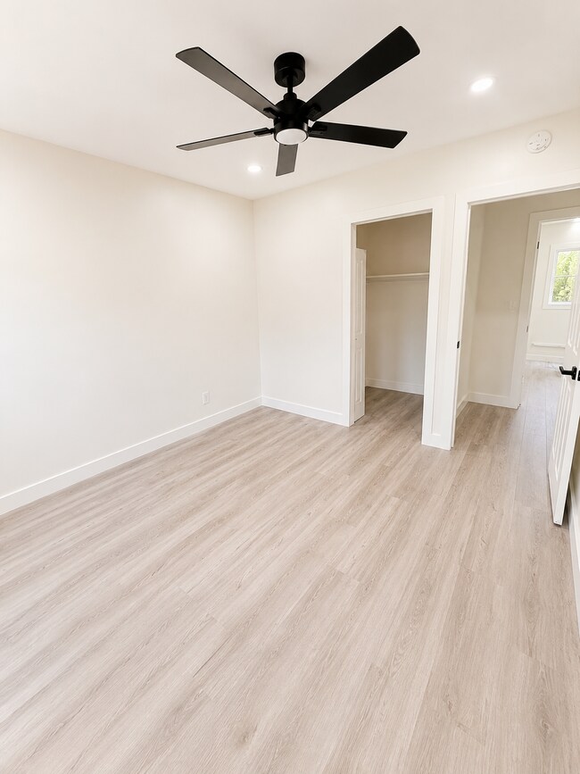 Foto del edificio - 5848 Gardenia Ave
