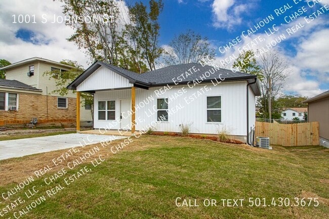 Building Photo - 1001 Johnson St