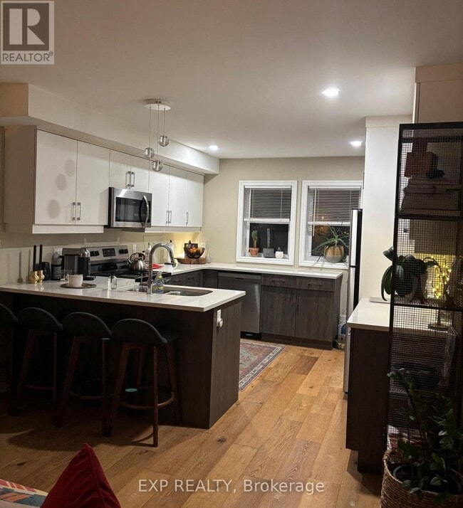 Photo du bâtiment - 510 Central Ave