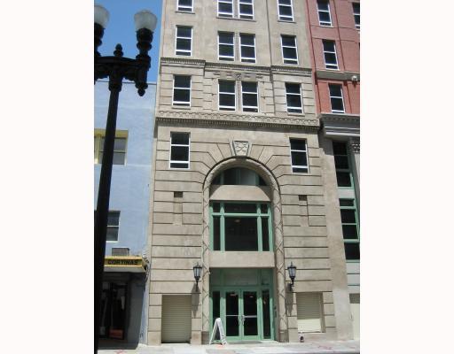 Building Photo - 111 E Flagler St