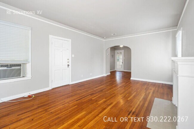 Foto del edificio - 336 E Lullwood Ave