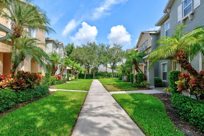 Foto del edificio - Nice Townhouse in Vero Beach with 1 Car Ga...