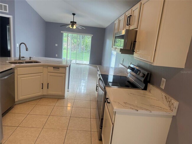 Foto del edificio - 3226 Bellericay Ln