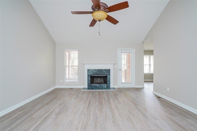 Building Photo - 604 Woodland Hills Dr