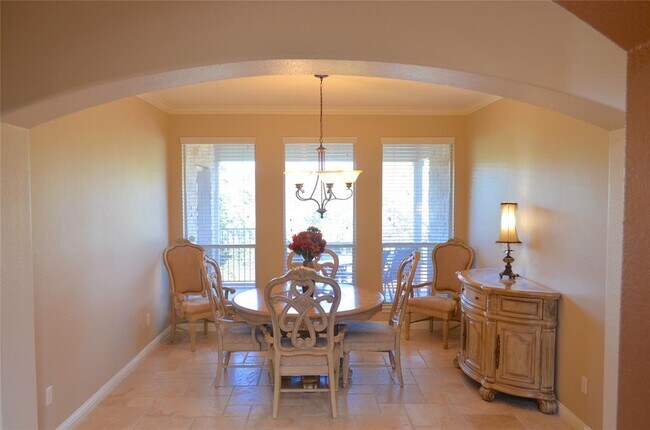 Building Photo - 11421 Dona Villa Dr