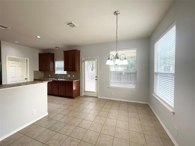 Foto del edificio - 13608 Pine Warbler Dr