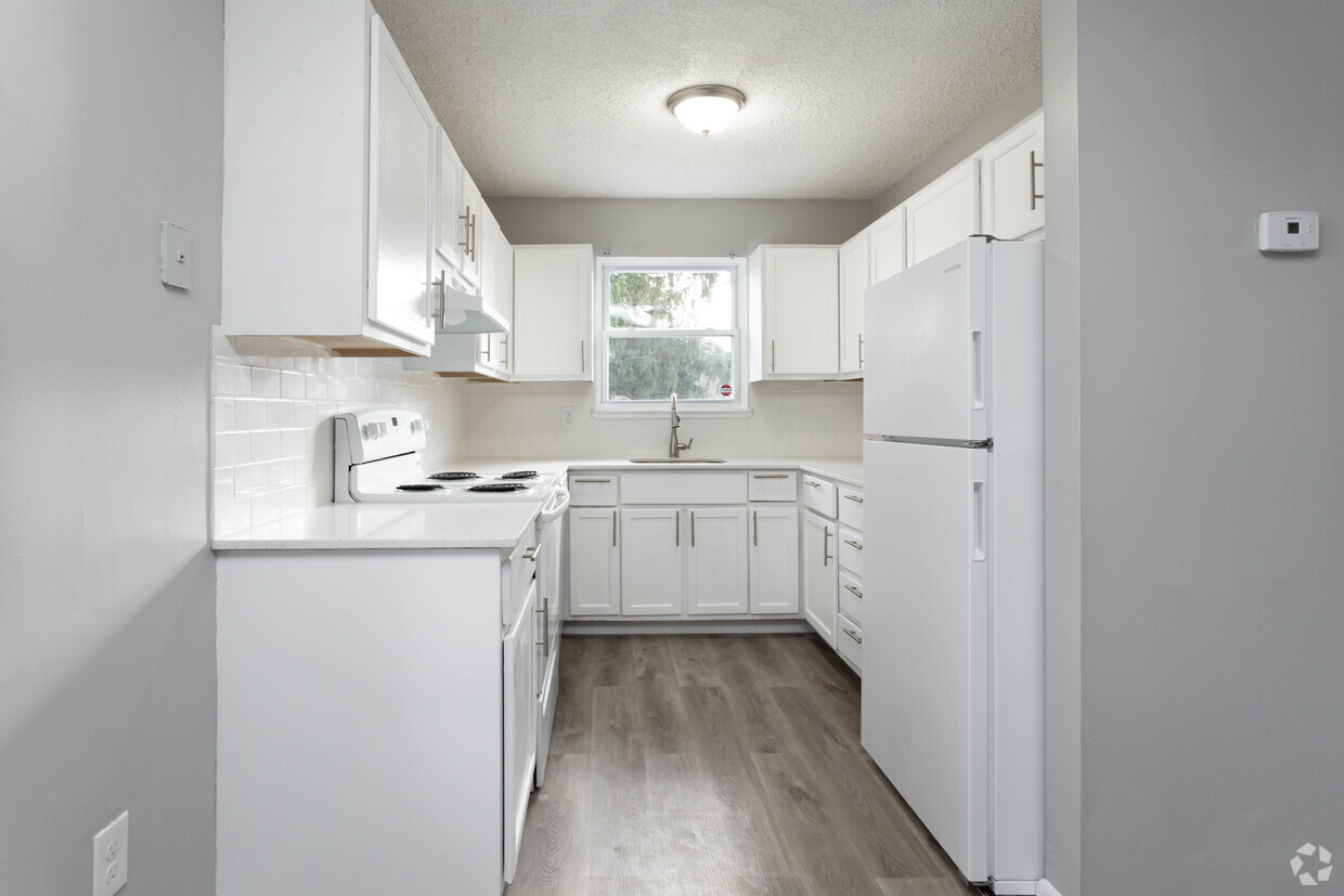 1 Bed Kitchen - Breckenridge Apartments