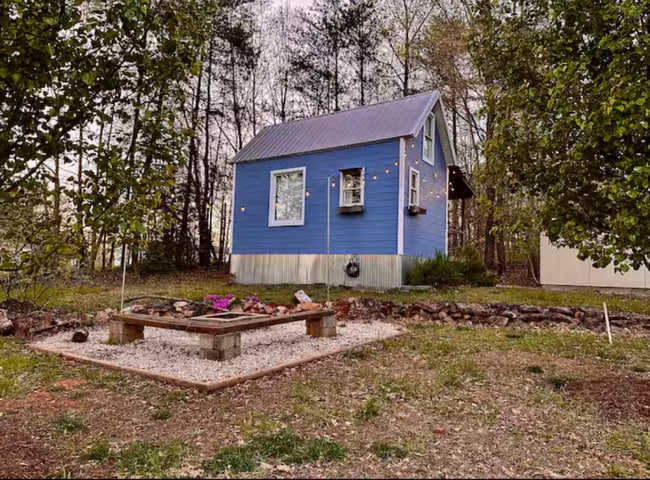Building Photo - 36 Lyle Dr