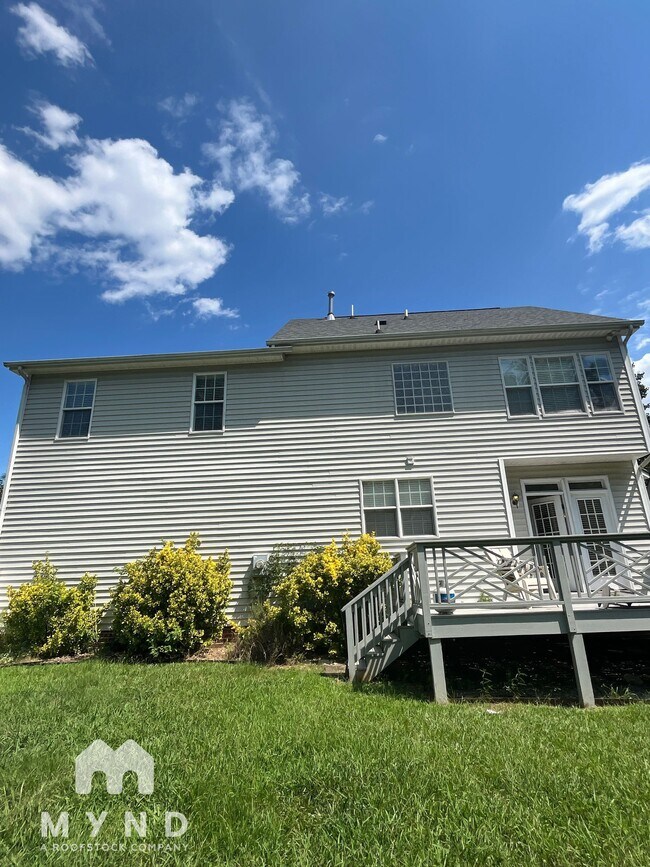 Building Photo - 4 New Bedford Ct
