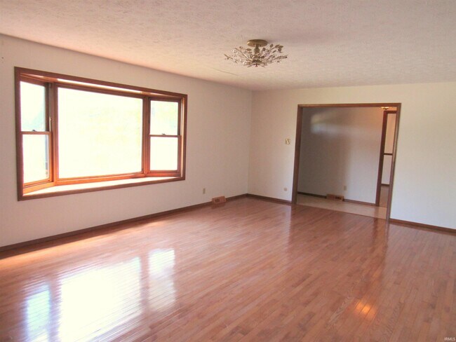 Building Photo - 4401 E Cambridge Ct