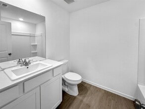 Building Photo - 31456 Moore Rd