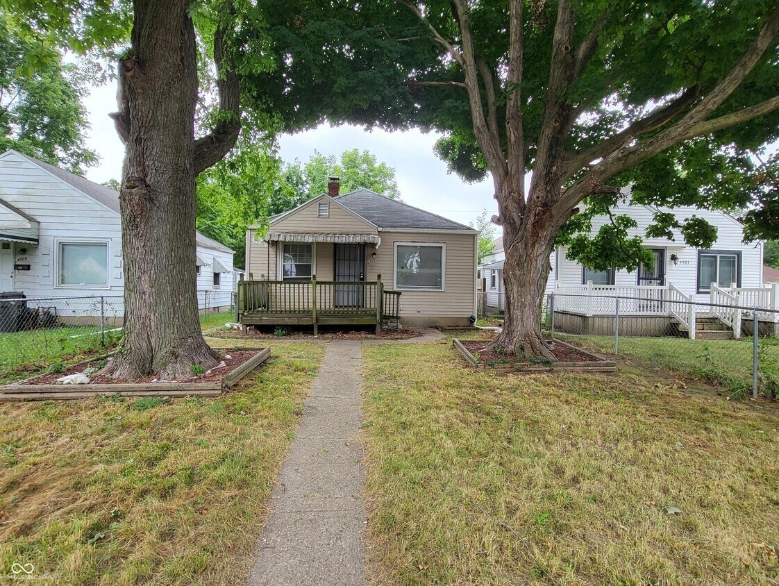 Foto principal - 4505 East 21st St