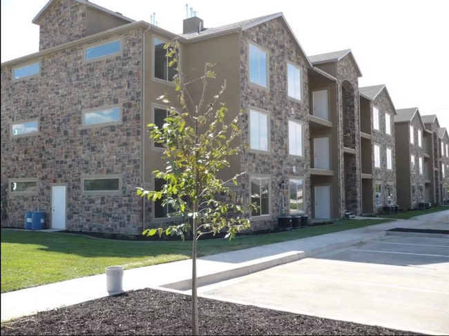 Foto del edificio - 426 W 200 N St