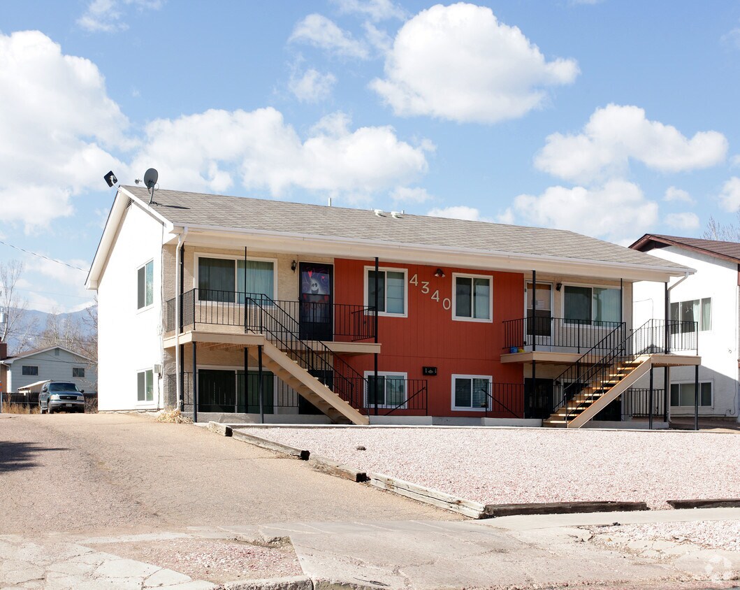 Foto principal - 4340 N Chestnut St