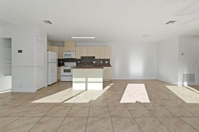 Foto del edificio - 6035 SW 40th Ct