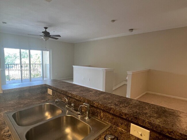 Building Photo - 5920 W Sample Rd