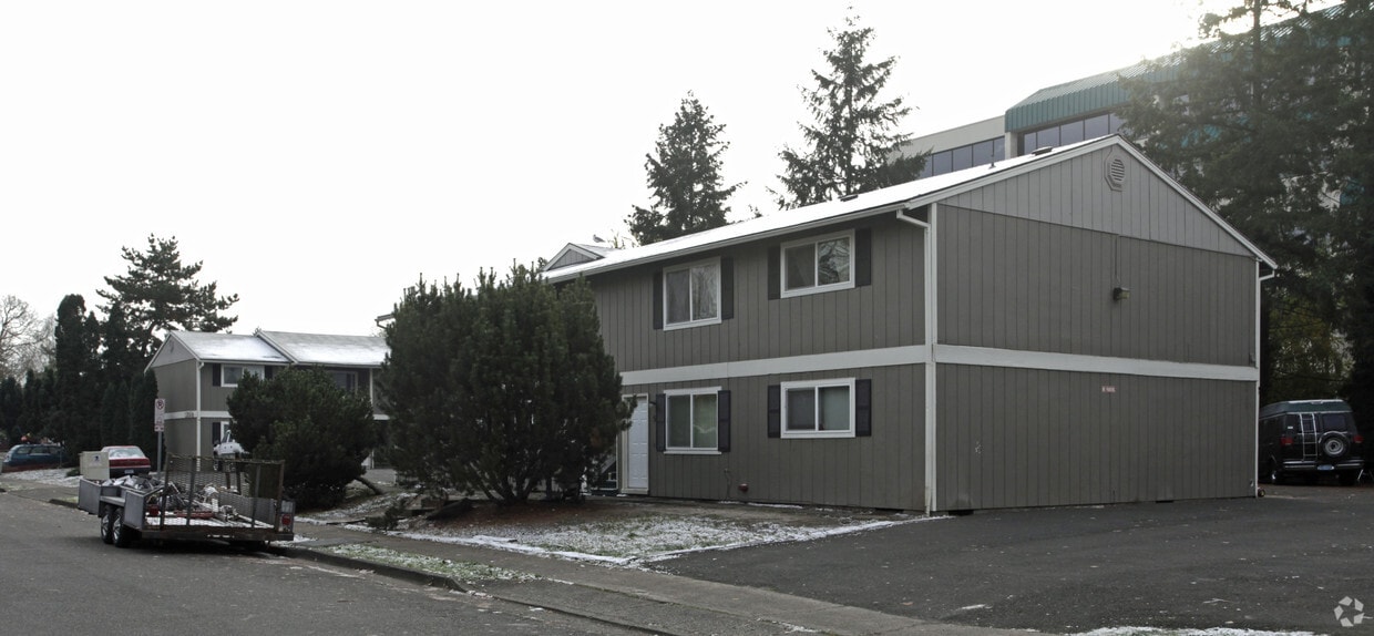 Building Photo - The Colony Apartments