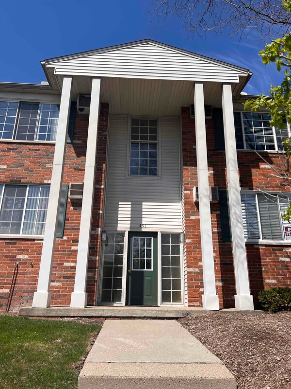 491 Miller Ave Unit 106, Rochester, MI 48307 Condo for Rent in
