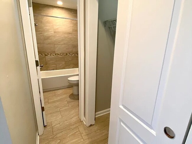 Studio - Bathroom - Bryant Lofts