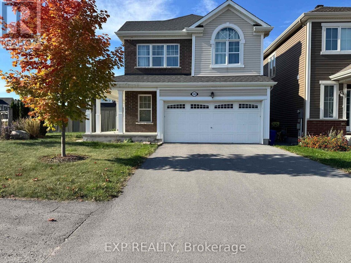 Primary Photo - 100 Cranesbill Rd