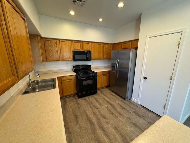 Foto del edificio - 454 E Placita Lezna