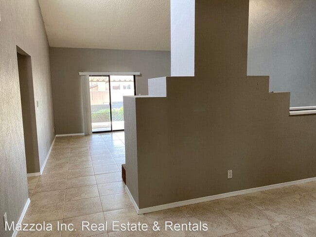 Building Photo - 2 br, 2 bath House - 5739 Manzanillo Lp NE