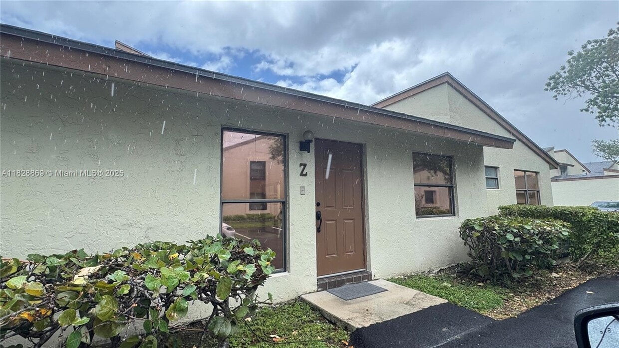 Primary Photo - 11411 SW 109th Rd